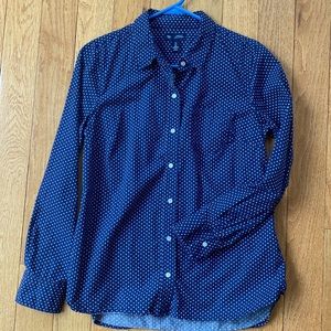 Gap boyfriend fit button down shirt